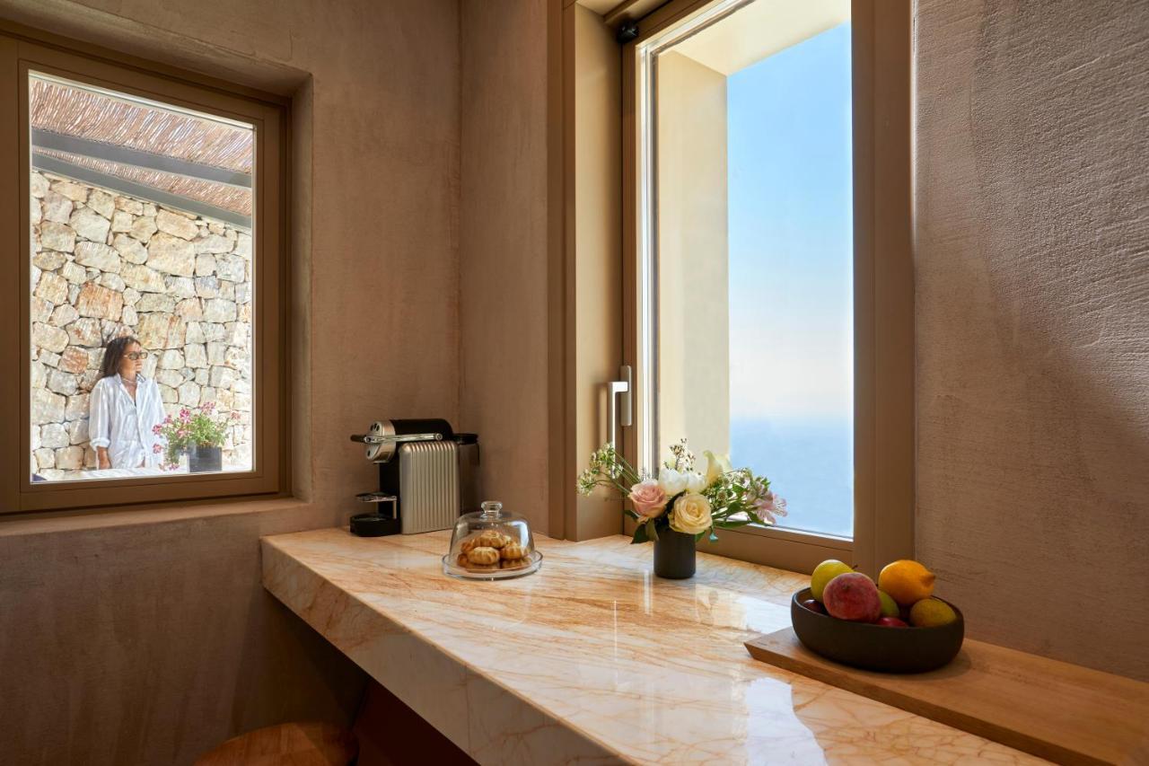 Santorini Sky, The Retreat Villa Pyrgos Kallistis Luaran gambar